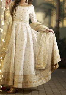 Navratri special day 3!! White And Gold Anarkali, Neck Work Design, Vmas Red Carpet Outfit, Golden Anarkali, Wedding Anarkali Dress, White Anarkali Dress, Gold Anarkali, Anarkali Design, Anarkali Designs