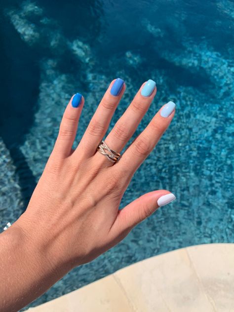 Short Nail Different Colors, Basic Nail Ideas One Color, Summer Nails Block Colour, Short Nails Solid Color Summer, Aesthetic Short Nails Summer, Summer Nail Inspo Plain Color, Cute Short Gel Nails Summer Blue, Short Nails Ideas Simple Summer Blue, Multicolored Blue Nails