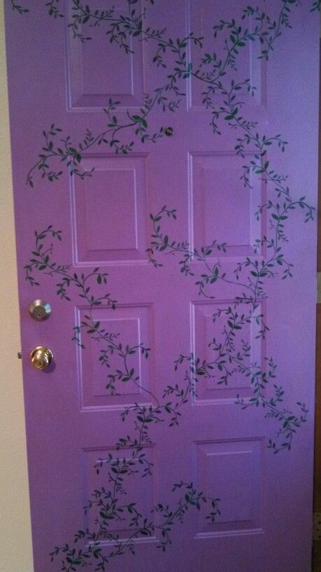 Purple front door with vines Vines Painted On Furniture, Wall Painting Ideas Bedroom Unique, Green And Purple Bedroom, Bedroom Door Decor, Purple Front Door, Painted Bedroom Doors, Colorful Room Decor, Fairytale Decor, Purple Door