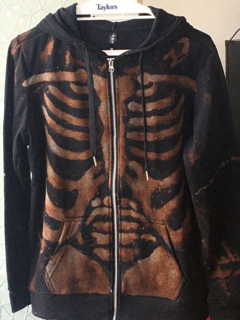 Bleached Skeleton Hoodie, Y2k Skeleton Jacket, Skeleton Jacket, Bleached Hoodie, Skeleton Fashion, Bleach Hoodie, Boho Punk, Bleaching Clothes, Brown Zip Ups