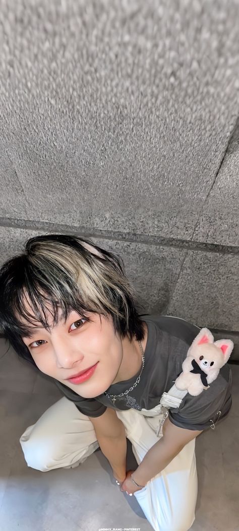 #WALLPAPERKPOP #LOCKSCREEN #STAY #STRAYKIDS #JEONGIN #YANGJEONGIN #양정인  #SKZ_JEONGIN #SKZ_IN #SKZ_YANGJEONGIN #I.N #STRAYKIDSWALLPAPER Jeongin 5 Star Wallpaper, Not Obvious Skz Wallpaper, Skz Ate Walpaper, Cute Skz Pics, I.n Curly Hair, I.n Lockscreen, Skz I.n Wallpaper, Yang Jeongin Lockscreen, Subtle Kpop Wallpaper Skz