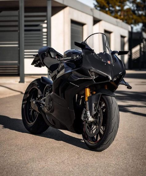 Ducati Panigale V4 Black, Black Ducati, Ducati Supersport, Ducati Cafe Racer, Ducati Panigale V4, Panigale V4, Moto Custom, Bike Photoshoot, Ducati Panigale