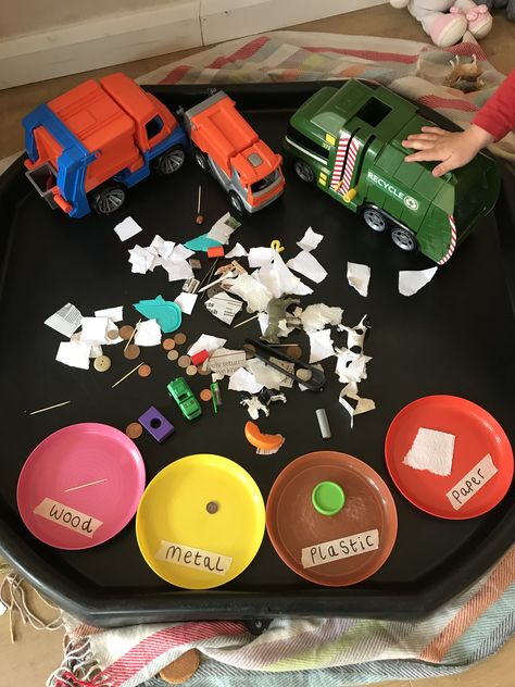 Rubbish Sorting Activity, Junk Modelling Eyfs, Preschool Recycling Theme, People Who Help Us Tuff Tray, Recycling Activities For Preschoolers, People Who Help Us Eyfs, Eyfs Environment, Recycling Activities For Kids, Creative Curriculum Preschool