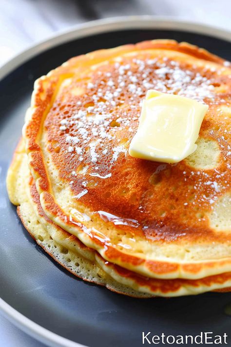 Keto Cream Cheese Pancakes: Fluffy Low Carb Breakfast Cream Cheese Keto Recipes, Keto Cream Cheese Pancakes, Best Keto Pancakes, Sour Cream Pancakes, Cream Cheese Breakfast, Cheese Blintzes, Healthy Cream Cheese, Pancakes Fluffy, Keto Cream Cheese