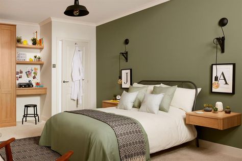 Olive Green Bedroom, Olive Bedroom, Light Green Bedrooms, Green And White Bedroom, Olive Green Bedrooms, Green Bedroom Walls, Green Bedroom Decor, Sage Green Bedroom, Oak Bedroom