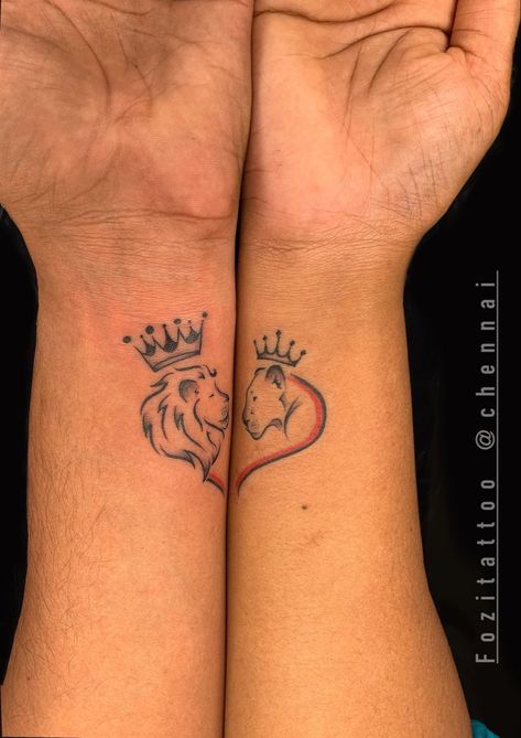 Best Couple Tattoos, Couple Matching Tattoo, Cute Couple Tattoos, Small Couple Tattoos, Couple Tattoos Unique, Couples Tattoo Designs, Couple Tattoo, Tattoos Geometric, Matching Couple Tattoos