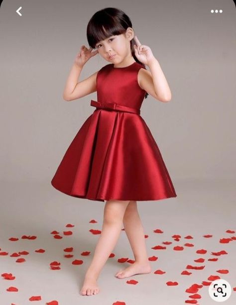 Organic Cotton Dress, Girl Dress Patterns, Kids Gown, Kids Fashion Dress, Satin Short, Baby Frocks Designs, Childrens Dress, Newborn Dresses