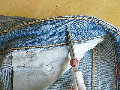 Brillant hack on adding elastic inside jean waist using buttonhole elastic! Adjust Jeans Waist Diy, Waist Adjustment Jeans, How To Put Elastic In Waistband Jeans, Elastic In Jeans Waist, Diy Elastic Waistband Jeans, Add Elastic To Jeans Waist, Adding Elastic To Waistband, Adding Elastic To Jeans Waist, Adjust Jeans Waist