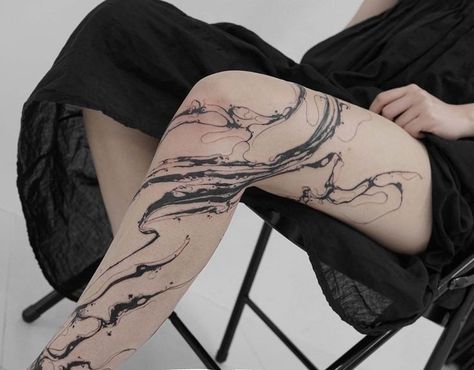 Ink Body Drawing, Female Full Body Tattoo, Male Body Tattoos, Anthony Padilla Tattoo, Cool Leg Tattoos For Women, Ink Spill Tattoo, Tattoos Women Unique, Tattoo Of A Woman, Organic Tattoo