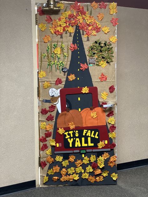 Fall Theme Door Decorations, Fall Classroom Door Decorations, Fall School Doors, Thanksgiving Door Decorations Classroom, Decorate Door, Fall Classroom Door, Thanksgiving Door Decorations, Nursing Home Crafts, Classroom Door Decorations