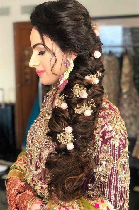 Punjabi Hairstyles, Hairstyle For Brides, Pakistani Brides, Bridal Hairstyle Indian Wedding, Wedding Hairstyles For Medium Hair, Engagement Hairstyles, Hair Accessories Vintage, Best Bridal Makeup, Indian Wedding Hairstyles