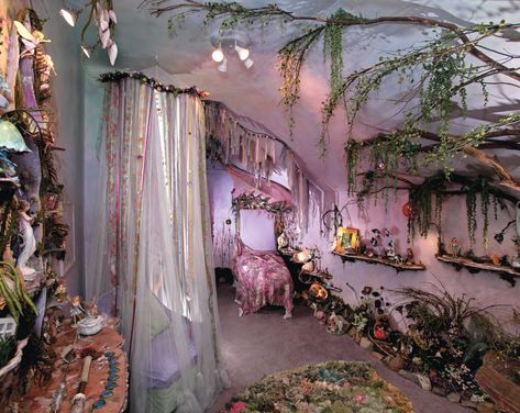 blue on Twitter: "Faerie Haven by Devajoy Gouss and Julie Jumper… " Ethereal Room Aesthetic Vintage, Fairytale Bedroom, Forest Bedroom, Deco Disney, Fairy Bedroom, Fairy Room, Fantasy Rooms, Aesthetic Rooms, Dreamy Room