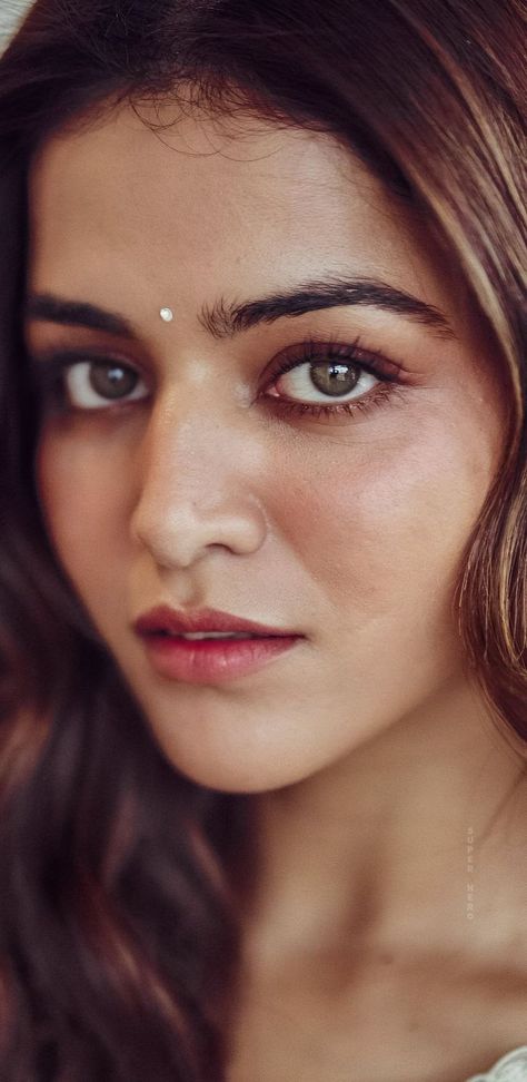 Wamiqa Gabbi, Beauty Hacks Lips, Long Indian Hair, Indian Aesthetic, Turkish Beauty, Actress Pics, Indian Hairstyles, Girl Body, India Beauty