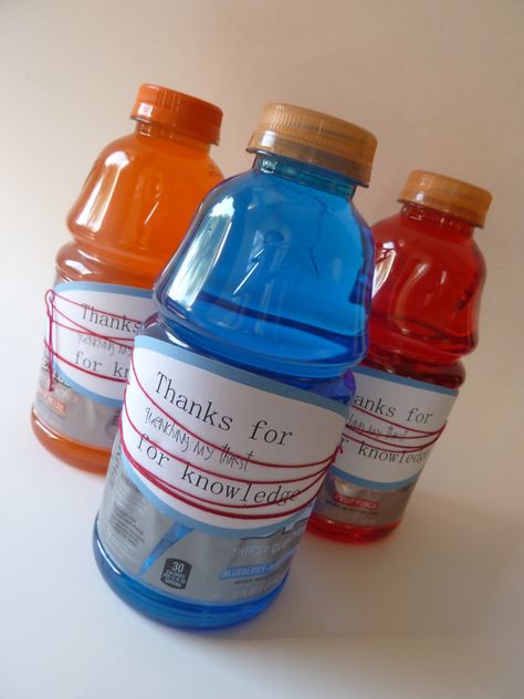 Home Delicious: Gatorade (Thirst for knowledge) - Teacher App Week Gatorade Sayings For Gifts, Pe Teacher Appreciation Gifts, Team Appreciation, Thirst For Knowledge, Diy Teacher Christmas Gifts, Hockey Party, World Teacher Day, Appreciation Gifts Diy, Teacher Appreciation Gifts Diy