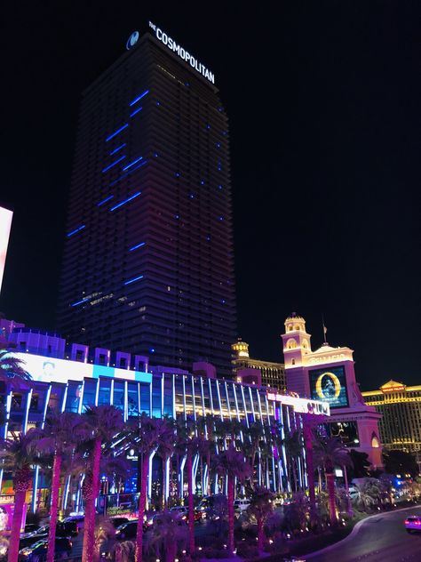 The Cosmopolitan Las Vegas, Iceberg Aesthetic, Vegas Scenery, Cosmopolitan Hotel Las Vegas, Las Vegas Cosmopolitan Hotel, Cosmopolitan Vegas, Las Vegas Luxury Hotels, Vegas Vibes, Cosmopolitan Hotel