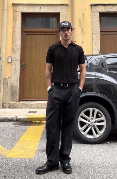 Black Slacks Outfit Men, Black Pantalon Outfit, Semi Formal Men Outfit, Pantalon Outfit, Black Slacks Outfit, Grad Fits, All Black Outfit For Work, Outfit Pantalon, Slacks Outfit