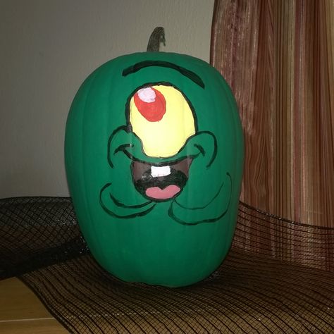 Plankton painted pumpkin!! (Not a link) Plankton Pumpkin Painting, Gary Spongebob Pumpkin Painting, Splat Plankton Painting, Plankton Painting, Pumpkins Activities, Painted Pumpkins Cartoon Character, Painted Pumpkin, Pumpkin Carving Templates, Pumpkin Painting