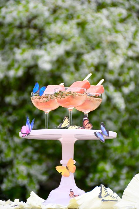 Butterfly Drink Topper, Fresh Fruit Popsicles, Popsicle Cocktail, Butterfly Cocktail, Butterfly Food, Drink Topper, Drink Display, Fruit Popsicles, Bubbly Bar