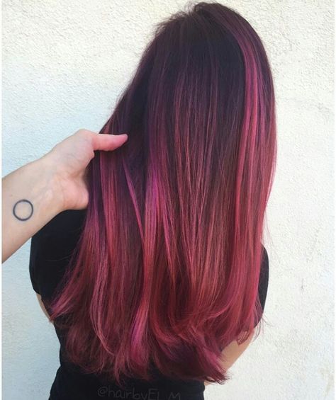 --> @𝖂𝖎𝖈𝖐𝖊𝖉𝕾𝖓𝖎𝖕𝖊𝖗 ☾ Black Hair Pink Tips, Brown Ombre Hair Color, Brown Ombre Hair, Pretty Hair Color, Hair Color Pink, Ombre Hair Color, Dye My Hair, Hair Dye Colors, Hair Inspiration Color