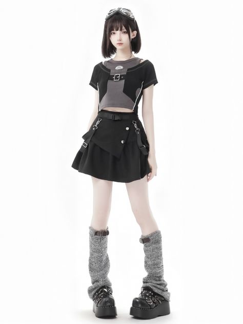 With its adjustable buckle straps and a combination of elastic waistband and zipper closure, this skirt offers both comfort and style. The sleek black color and techwear-inspired design make it perfect for creating bold and fashion-forward looks. Whether you're into the lolita or kawaii fashion aesthetic, this skirt is a must-have for adding a touch of avant-garde flair to your outfit. SizeSMLFull Length384042Hips9498102Waist616569 Kawaii Techwear, Avant Garde Style, Cosplay Poses, Techwear Skirt, Avant Garde Outfit, Female Pose Reference, Standing Poses, Kawaii Fashion Outfits, Avant Garde Fashion