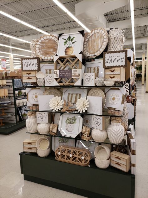 Hobby Lobby Displays, Hobby Lobby Decor, Space Clearing, Apartment Goals, Work Art, Kitchen Redo, Dream House Decor, Store Decor, Visual Merchandising