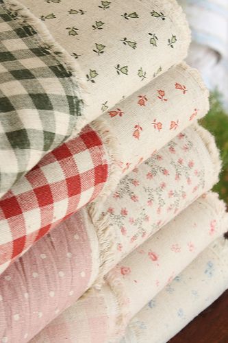 Double sided fabrics~cotton linen blend floral  gingham at cottonblue Color Boards, Shabby Chic Fabric, Linen Quilt, Quilting Fabrics, Gingham Fabric, Linens And Lace, Pretty Fabric, Fabulous Fabrics, Room Wallpaper