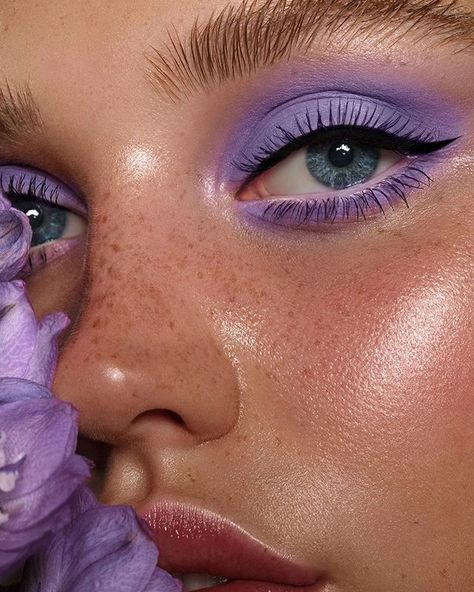 Editorial Make-up, Maquillage On Fleek, Dead Makeup, Alat Makeup, Purple Eye Makeup, Neutrogena Makeup, Lilac Hair, Purple Makeup, Purple Eyeshadow