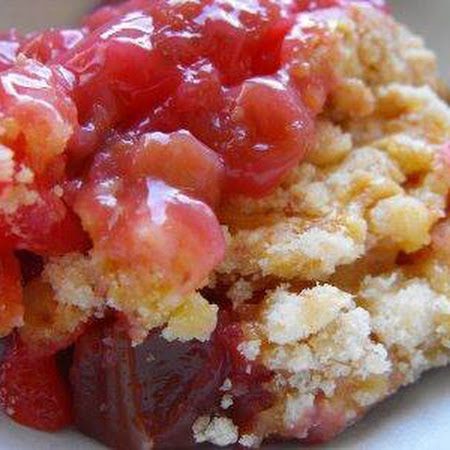 Rhubarb Dump Cake, Easy Rhubarb Recipes, Rhubarb Desserts Recipes, Rhubarb Dump Cakes, Rhubarb Cake Recipes, Strawberry Rhubarb Recipes, Rhubarb Cookies, Rhubarb Dessert, Cake Mix Cobbler