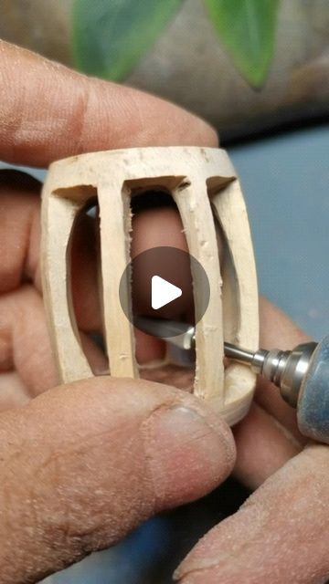 Wood Carving With A Dremel Tool, Rotary Tool Projects Diy, Beginner Wood Carving Projects, Dremel Tool Projects For Beginners, Dremel Crafts Beginner, Wood Carving Ideas Beginner, Dremel Werkzeugprojekte, Wood Carving Dremel, Dremel Bits Guide