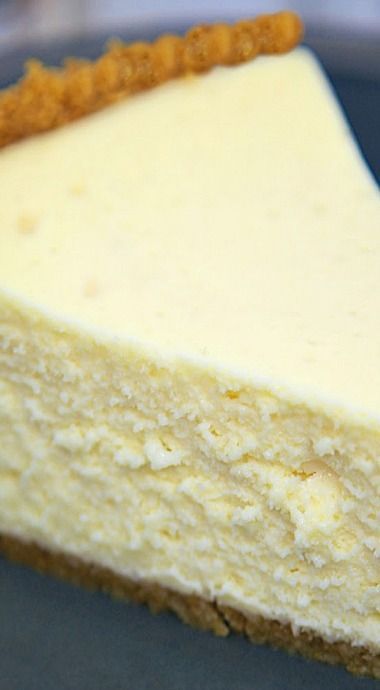 Best Homemade Cheesecake, Homemade Cheesecake, Cheesecake Factory, A Piece Of Cake, Piece Of Cake, Yummy Sweets, Savoury Cake, Yummy Desserts, Cheesecake Recipes