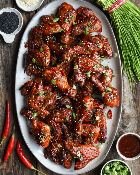 Grilled Chicken Wings/Drums with Korean BBQ Sauce - Zimmy's Nook Korean Bbq Sauce, Beef Flank Steak, Grilled Chicken Skewers, Grilled Chicken Wings, Bbq Wings, Korean Barbecue, Spicy Korean, Hot Italian Sausage, Ribs On Grill