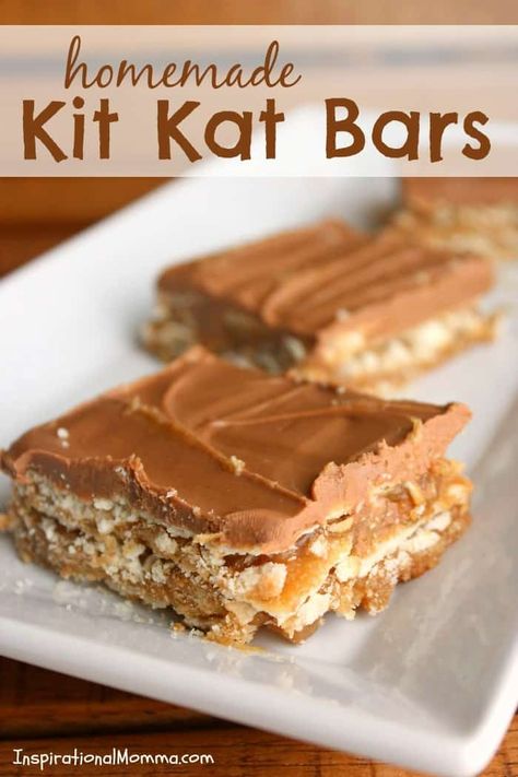 Kit Kat Recipes, Club Crackers, Kit Kat Bars, Vegan Protein Bars, Gooey Caramel, Butterscotch Chips, Melting Chocolate Chips, Ooey Gooey, Homemade Pumpkin