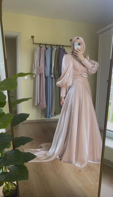 Soiree Satin Dresses For Hijab, Organza Hijab Dress, Eid Abaya 2024, Prom Dress Hijab Elegant, Dress Perpisahan Hijab, Organza Dress Hijab, Dress Graduation Hijab, Prom Dress Hijab, Dress Payet