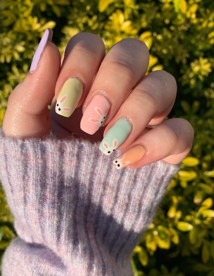 Spring Simple Nail Designs, Nail For Easter, Easter Acrylic Nails Short, Nail Bunny Design, Spring Nails 2024 Easter, Easy Nail Designs Spring, Easter Nail Designs Short, Easter Themed Nails Design, Funny Bunny Nail Design