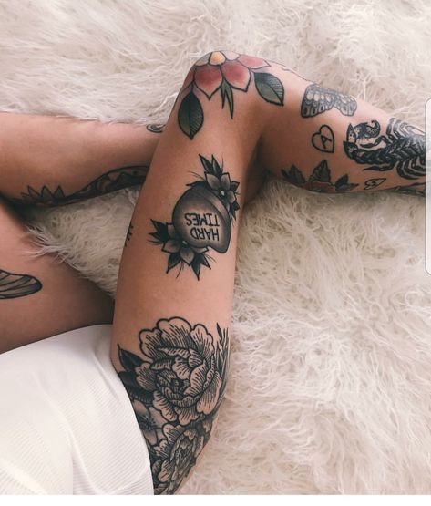 Victoria Sparks Leg Tattoos Women, Sunflower Tattoos, Full Sleeve Tattoos, Tattoed Girls, Full Sleeve Tattoo, Tattoo Life, American Traditional Tattoo, Tattoo Blog, Tattoo Sleeve Designs