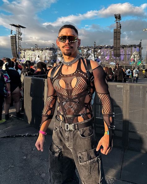 JEREMY PORTILLO 🔥 | A rave weekend with legends and hard techno ❤️‍🔥 #BeyondWonderland - - #raveoutfits #mensravewear #insomniacevents #bndrhotel #ravetok… | Instagram Rave Party Outfit Men, Mens Rave Outfits Edm Festival Fashion, Men’s Edm Outfit, Rave Outfits Techno, Techno Outfit Rave Berlin Men, Men’s Rave, Mens Berlin Techno Fashion, Male Rave Outfits, Gay Club Outfit