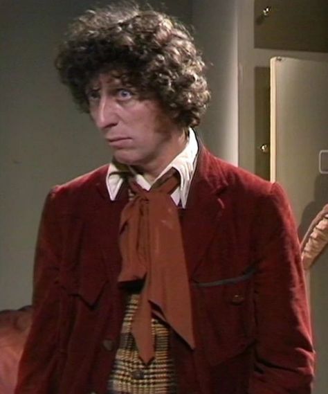 Dw Meme, Dr Who Tom Baker, Doctor Who Outfits, Doctor Who Cosplay, Jon Pertwee, League Of Gentlemen, Doctor Who Funny, Tom Baker, 4th Doctor