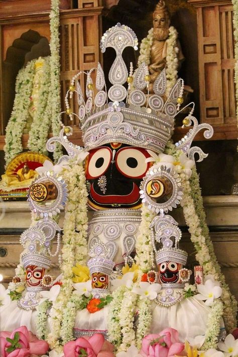 Mayapur Iskcon, Jagannatha Beautiful Images, Jai Jagannath, Chhath Puja, Krishna Consciousness, Lord Jagannath, Krishna Drawing, Krishna Flute, Shree Krishna Wallpapers