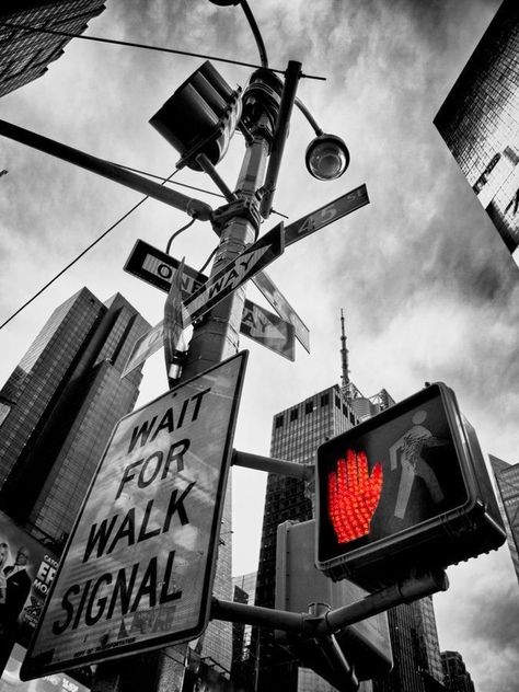 Street Signs Photography, Selective Color Photography, Bmx Street, Architecture Blueprints, Color Splash Photography, Traffic Lights, Photography Themes, Contemporary Watercolor, City Background