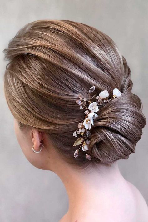 Swept Back Wedding Hairstyles For Your Special Bride Look ★ Wedding Hairstyles For Open Back Dress Bridal Updo, Bridal Updo Front And Back, Low Bun Wedding Hair, Wedding Bun Hairstyles, Side Hair, Trendy We Fryzurach, Occasion Hair, Up Dos For Medium Hair, Wedding Hair Up