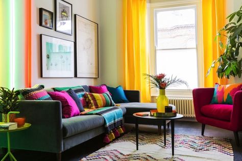 Bright Interior Design, Colorful Living Room, Bright Interior, Colourful Living Room Decor, Colorful Interior Design, Living Room Decor Colors, Living Room Color Schemes, Colourful Living Room, Trendy Living Rooms