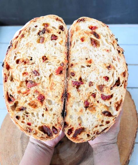 Fennel Sourdough Bread, Pizza Sourdough Bread, Sourdough Bakery Shop, Stuffed Sourdough Bread Recipes, Sundried Tomato Sourdough Bread, Savory Sourdough Inclusions, Nutella Sourdough Bread, Sourdough Bread Mix Ins, Sourdough Designs Round