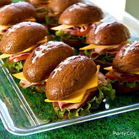 Superbowl Treats, Football Sandwiches, Football Themed Food, Football Candy, Football Foods, Cheerleading Party, Fantasy Draft, Football Party Foods, Football Party Supplies