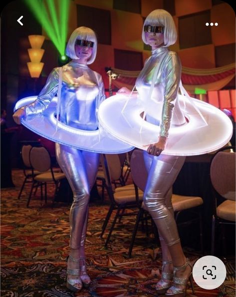 Space Inspired Costume, Outer Space Party Costumes, 50s Alien Costume, Space Like Outfits, Unique Alien Costume, Diy Saturn Costume, Outerspace Costume Ideas, Space Movie Costumes, Cosmic Costume Women