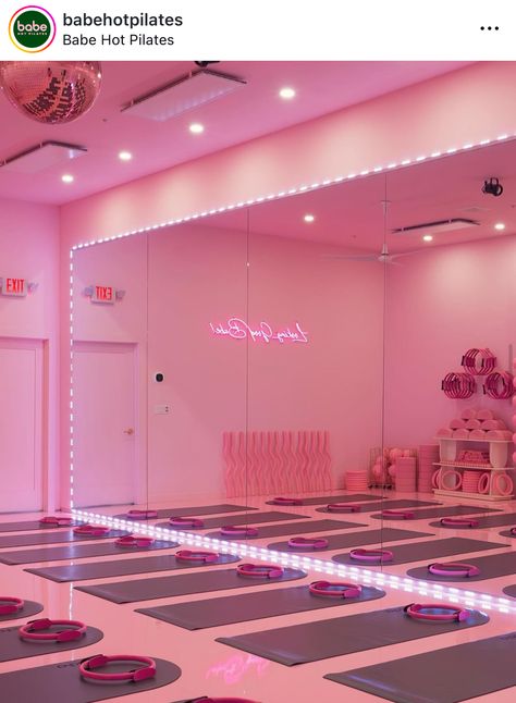 Preppy Dance Studio, Pink Pilates Studio, Pink Dance Studio, Dance Studio Mirrors, Pilates Studio Mirrors, Aesthetic Pole Dancing Room, Pole Dance Studio, Home Dance Studio, Yoga Place