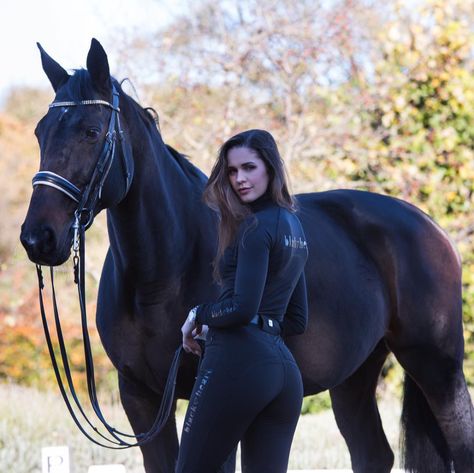 Black Heart Equestrian, Erin Williams, Equestrian Outfit, Horse Riding Outfit, Heavy Metal Girl, Equestrian Girls, Horse Dressage, Horse Boarding, Dressage Horses