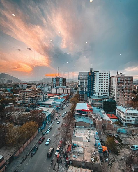 #kabul #cabul #afg #afghanistan #photography Kabul Afghanistan Photography, Afghanistan Quotes, Afghanistan Beauty, Afghanistan Landscape, Afghan Aesthetic, Traveling Board, Afghanistan Photography, Afghan Beauty, Afghanistan Flag