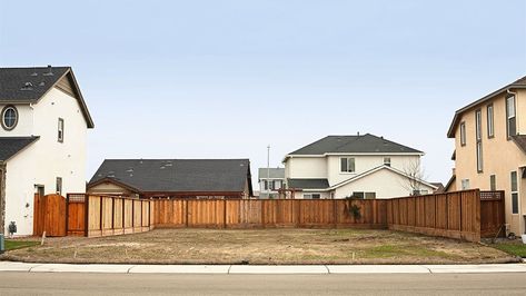 Before you make an offer on a home next to vacant land, here are some tips to determine what might become of that empty lot. The post Buying a House Next to Vacant Land? Here’s the Critical 411 To Know Before You Buy appeared first on Real Estate News & Insights | realtor.com®. Walkable Community, Abandoned Property, Cozy Coffee Shop, Buying A House, Vacant Land, New Neighbors, Waterfront Homes, Real Estate News, Coffee Cozy