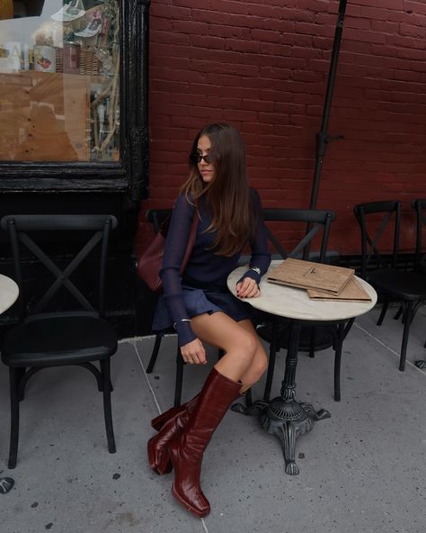 Tall Leather Boots Outfit, Fall Nyc Outfits, Fall Leather Boots, Dark Red Boots, Outfit Inspo Nyc, Boots Fall Outfit, Red Boots Outfit, Tall Boots Outfit, Leather Boots Outfit