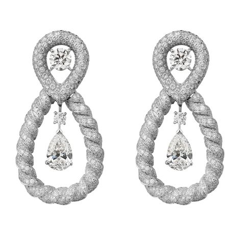 Endless knot #Earrings from #FlyingCloud - #Chanel - #FineJewelry collection in 18K white gold set with 2 #PearCut - #Diamond (4,67 ct), 2 #RoundCut diamonds (2,02 cts) and 1408 #BrilliantCut - #Diamonds - July 2017 Cindy Chao, Annie Dillard, Going Off The Grid, Lakes In California, Titanic Jewelry, Gold Set, Yellow Diamond, Collar Necklace, High Jewelry